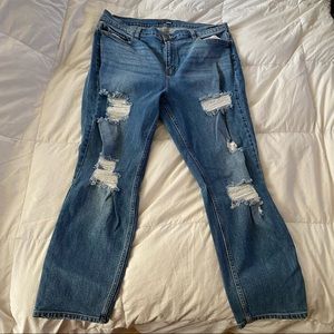 Fashion Nova- Mom Jeans